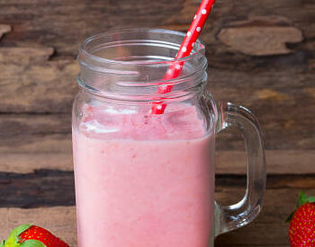 Suco de Morango com pedaços da fruta