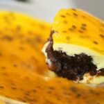 Bola na Taça de Chocolate com Recheio de Maracujá